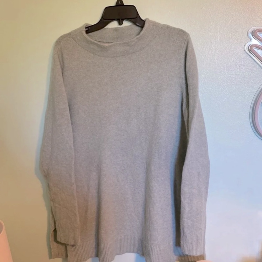 LOFT Sweater